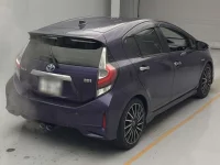 Toyota AQUA лот № 2270 оценка 3.5  с аукциона в Японии 1