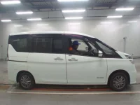 Nissan SERENA лот № 30008 оценка 4  с аукциона в Японии 2
