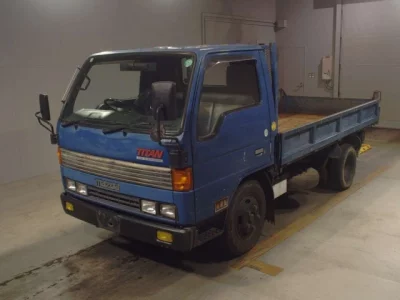 Mazda TITAN  с аукциона в Японии