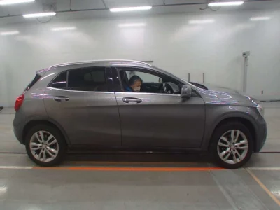 Mercedes-Benz GLA CLASS  с аукциона в Японии