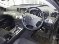 Nissan FUGA лот № 3303 оценка 3.5  с аукциона в Японии 2