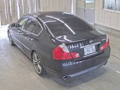 Nissan FUGA  с аукциона в Японии