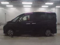 Nissan SERENA лот № 30009 оценка 4  с аукциона в Японии 3