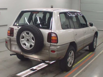 Toyota RAV4  с аукциона в Японии