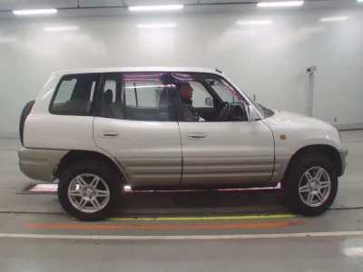 Toyota RAV4  с аукциона в Японии