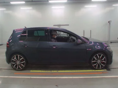 Volkswagen GOLF  с аукциона в Японии