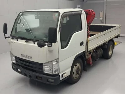 Isuzu ELF  с аукциона в Японии