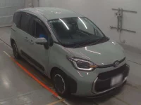 Toyota SIENTA лот № 30018 оценка 5  с аукциона в Японии 4