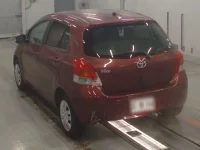 Toyota VITZ лот № 30020 оценка 3  с аукциона в Японии 5