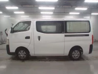 Nissan CARAVAN VAN лот № 30019 оценка R  с аукциона в Японии 3