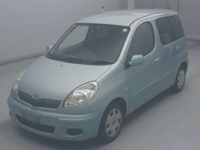 Toyota FUNCARGO  с аукциона в Японии