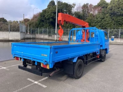 Isuzu ELF  с аукциона в Японии