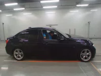 BMW 3-Series лот № 38073 оценка 3.5  с аукциона в Японии 2