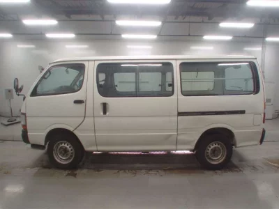 Toyota HIACE VAN  с аукциона в Японии