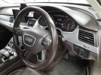 Audi A8 лот № 38077 оценка 3.5  с аукциона в Японии 6
