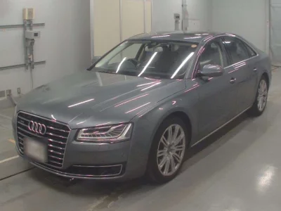Audi A8  с аукциона в Японии