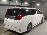 Toyota ALPHARD лот № 366 оценка RA  с аукциона в Японии 1