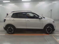 Volkswagen T-CROSS лот № 38082 оценка 4.5  с аукциона в Японии 2