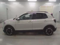 Volkswagen T-CROSS лот № 38082 оценка 4.5  с аукциона в Японии 3