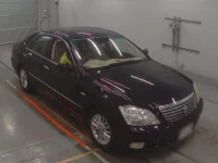 Toyota CROWN лот № 30034 оценка 4  с аукциона в Японии 4