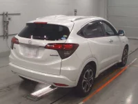 Honda VEZEL лот № 30032 оценка 3.5  с аукциона в Японии 1