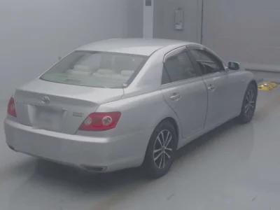Toyota MARK X  с аукциона в Японии