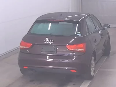 Audi A1  с аукциона в Японии