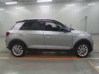 Volkswagen T-ROC лот № 38088 оценка 4.5  с аукциона в Японии 2
