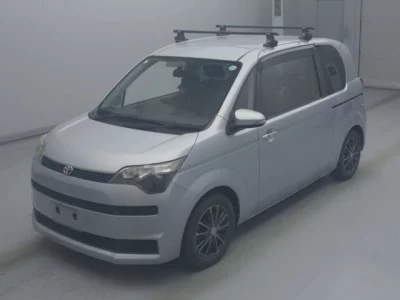 Toyota SPADE  с аукциона в Японии