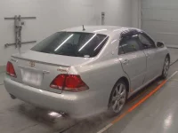 Toyota CROWN лот № 30038 оценка 4  с аукциона в Японии 1