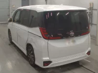 Toyota NOAH лот № 30037 оценка 3  с аукциона в Японии 5