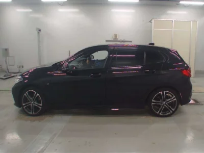 BMW 1-Series  с аукциона в Японии