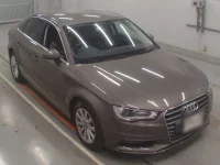 Audi A3 лот № 38091 оценка 3.5  с аукциона в Японии 4