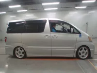 Toyota ALPHARD лот № 10504 оценка 3  с аукциона в Японии 2