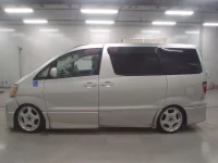 Toyota ALPHARD лот № 10504 оценка 3  с аукциона в Японии 3