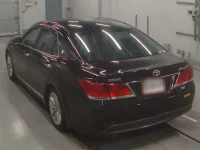 Toyota CROWN лот № 30042 оценка 4  с аукциона в Японии 5