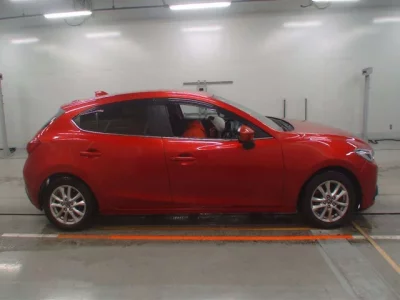 Mazda AXELA  с аукциона в Японии