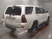 Toyota HILUX SURF лот № 30045 оценка 3  с аукциона в Японии 1