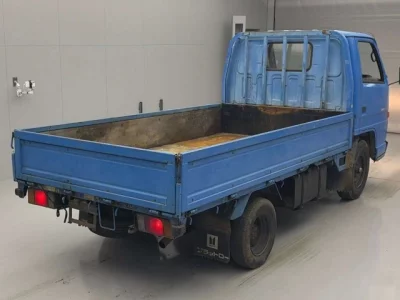 Isuzu ELF  с аукциона в Японии