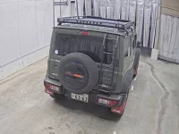 Suzuki JIMNY SIERRA лот № 3334 оценка 3.5  с аукциона в Японии 4