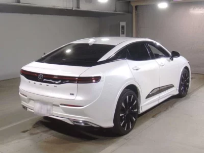 Toyota CROWN CROSSOVER  с аукциона в Японии