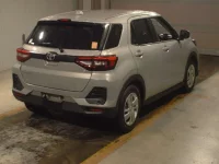 Toyota RAIZE лот № 6037 оценка RA  с аукциона в Японии 1