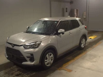 Toyota RAIZE  с аукциона в Японии