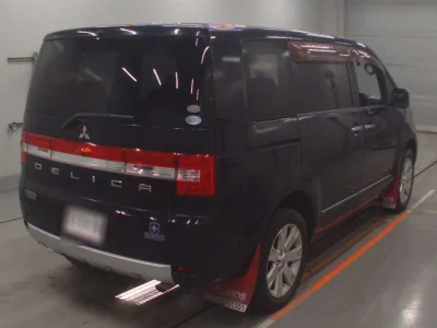 Mitsubishi DELICA D5