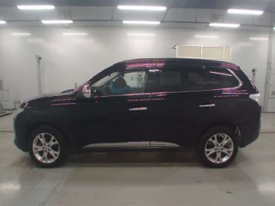 Mitsubishi OUTLANDER  с аукциона в Японии