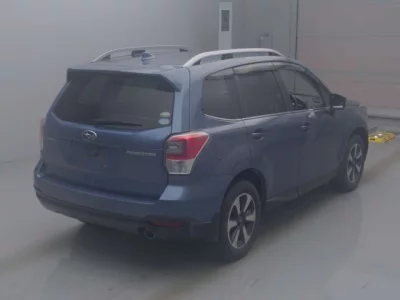 Subaru FORESTER  с аукциона в Японии