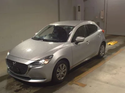 Mazda MAZDA2  с аукциона в Японии