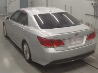 Toyota CROWN лот № 30054 оценка 4  с аукциона в Японии 5