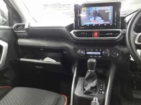 Toyota RAIZE лот № 30055 оценка R  с аукциона в Японии 8