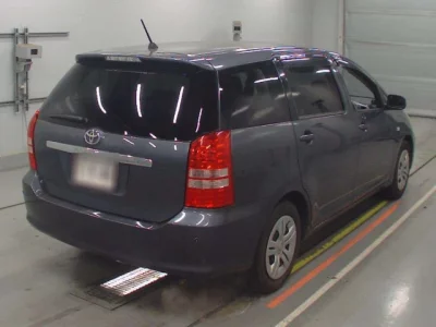 Toyota WISH  с аукциона в Японии